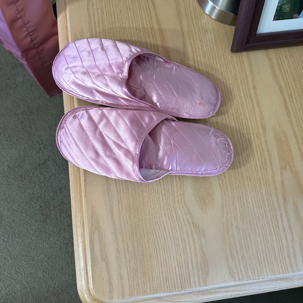 Pink Satin Women's Robe - Picture 4 of 5